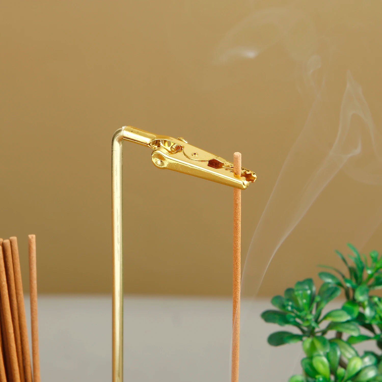 🌿 ZenFlow Glass Burner – Clean & Calm Incense Holder with Ash Catcher